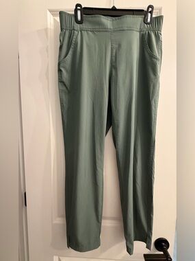 Eddie Bauer Olive Green Ankle-Length Travel Pants